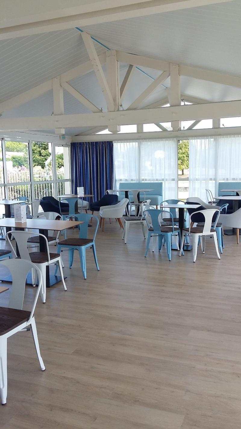 Azureva Fouras Aparthotel Екстериор снимка