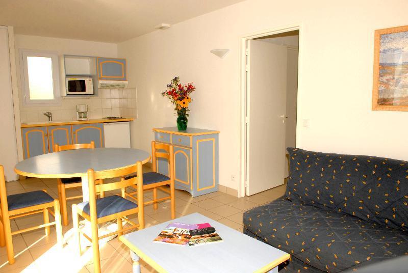 Azureva Fouras Aparthotel Екстериор снимка