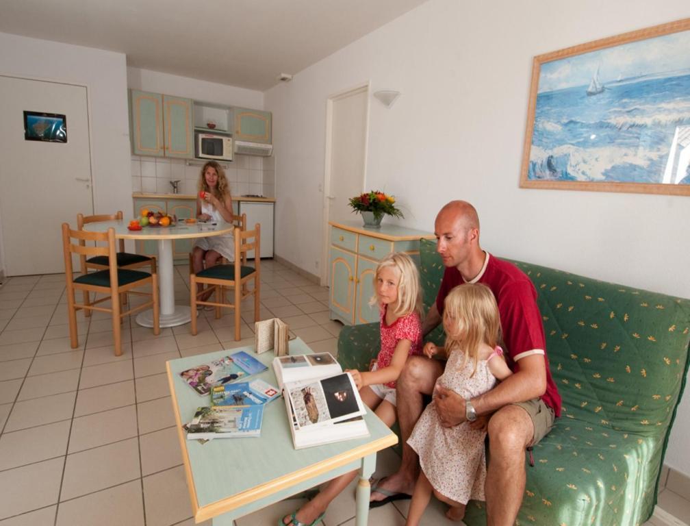 Azureva Fouras Aparthotel Екстериор снимка